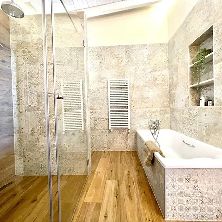 Romantic Deluxe Suite, Heated Pool, Wifi, Mountain View In La Esperanza 산타크루스데 테네리페