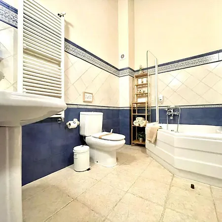 Romantic Deluxe Suite, Heated Pool, Wifi, Mountain View In La Esperanza * Santa Cruz de Tenerife