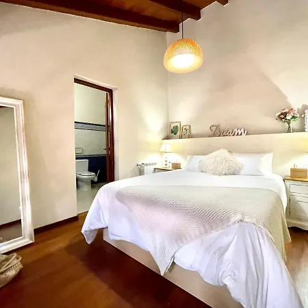 Romantic Deluxe Suite, Heated Pool, Wifi, Mountain View In La Esperanza * Santa Cruz de Tenerife